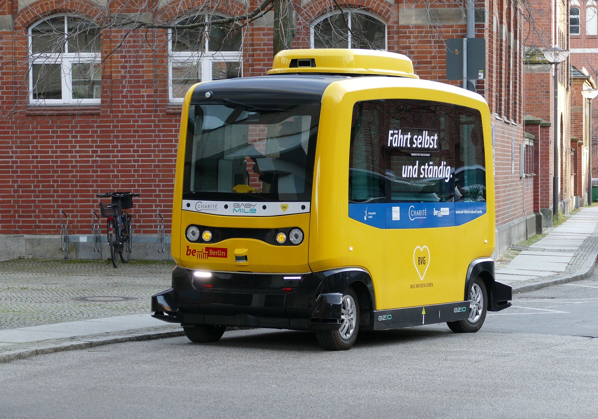 picture-of-autonomous-self-driving-car-in-Germany
